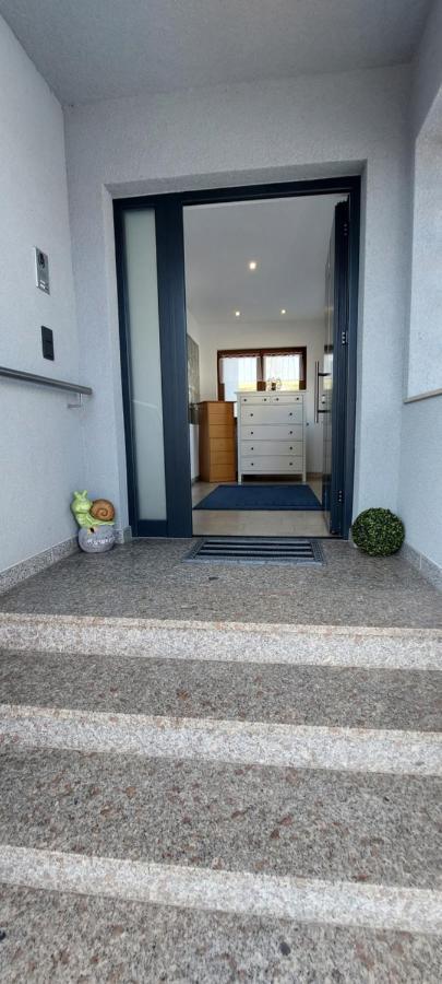 Grosse Tolle 4 Zimmer Ferienwohnung Im Herzen Des Odenwaldes Moerlenbach ภายนอก รูปภาพ