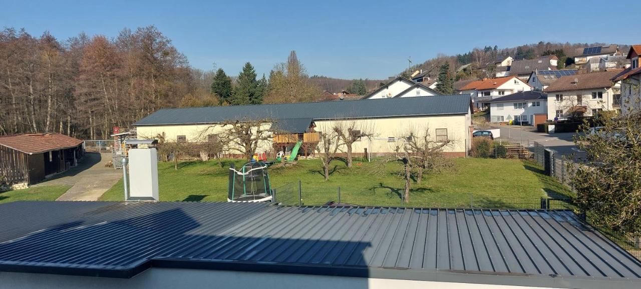 Grosse Tolle 4 Zimmer Ferienwohnung Im Herzen Des Odenwaldes Moerlenbach ภายนอก รูปภาพ