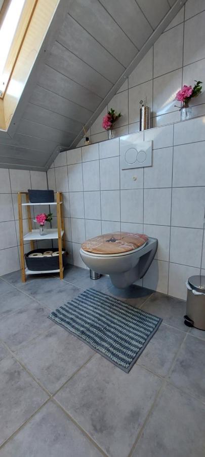 Grosse Tolle 4 Zimmer Ferienwohnung Im Herzen Des Odenwaldes Moerlenbach ภายนอก รูปภาพ