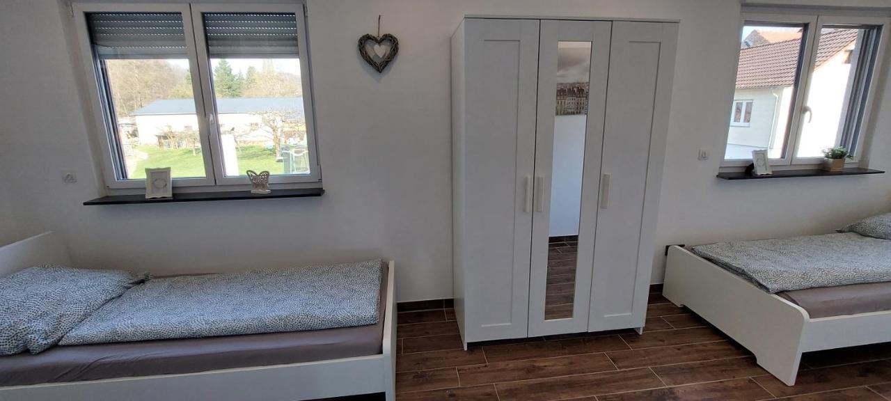 Grosse Tolle 4 Zimmer Ferienwohnung Im Herzen Des Odenwaldes Moerlenbach ภายนอก รูปภาพ